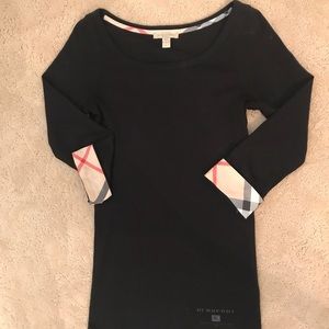 Women’s Burberry 3/4 Sleeve Sweater- Like new!